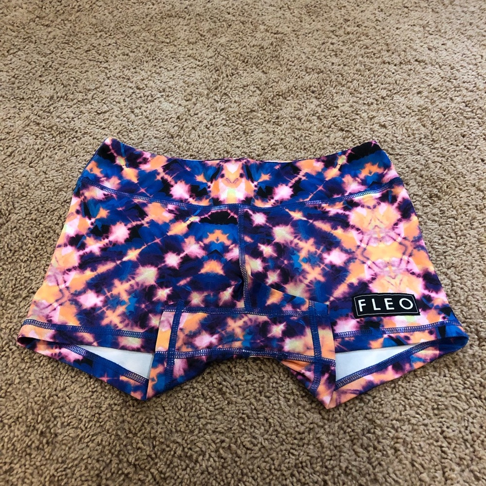 GUC: Fleo Shorts. Size Small. 3.25